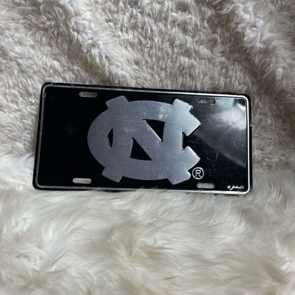 NORTH CAROLINA TAR HEELS ELITE CAR TRUCK TAG LICENSE PLATE BLACK SIGN UNIVERSITY - Picture 1 of 9
